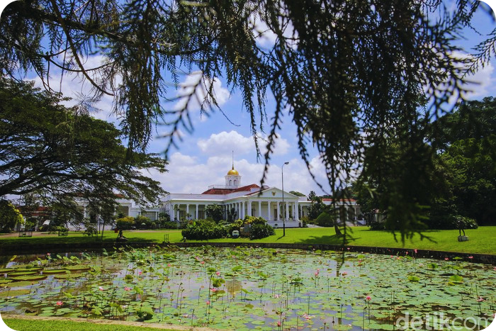 Kebun Raya Bogor tempat wisata terbaik di Bogor