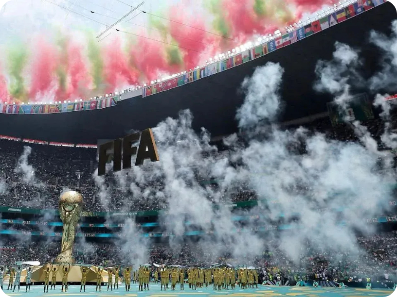 Kemeriahan suporter tuan rumah di pertandingan Piala Dunia 2026